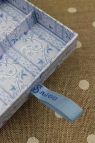 Boîte à Couture Vide Enfants Théâtre 5 Boîte à Couture Vide Enfants Théâtre – Image 5