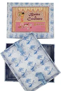 Boîte à Couture Vide Jeune Fille Et Son Chat