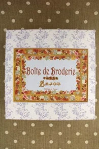 Grande Boîte Ouvrage Broderie Bleue 3 Grande Boîte Ouvrage Broderie Bleue – Image 3