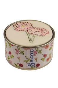 Kit Broderie Boîte Rose Souvenir Joséphine