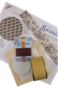 Kit Point De Croix Boîte Mignonnette Bordeaux 3 Kit Point De Croix Boîte Mignonnette Bordeaux – Image 3