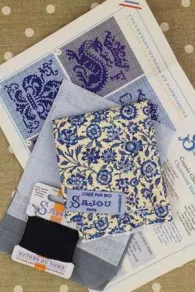 Kit Point De Croix Coussin Chenonceau Bleu 4 Kit Point De Croix Coussin Chenonceau Bleu – Image 4