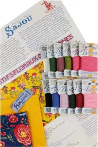 Kit Point De Croix - Coussin Fleurs Orientales Toucan 3 Kit Point De Croix - Coussin Fleurs Orientales Toucan – Image 3