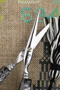 Paire De Ciseaux Broderie Dentelle Calais Noire 3 Paire De Ciseaux Broderie Dentelle Calais Noire – Image 3