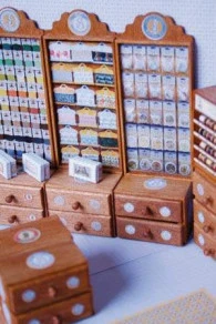 Présentoir Bois Miniature Rubans Larges 5 Présentoir Bois Miniature Rubans Larges – Image 5