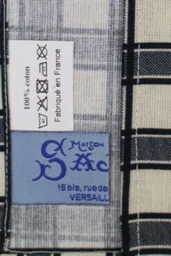 Quatre Serviettes Travaux Noir 1 Et 2 9 Quatre Serviettes Travaux Noir 1 Et 2 -Maison Sajou quatre serviettes travaux noir 1 et 2 3